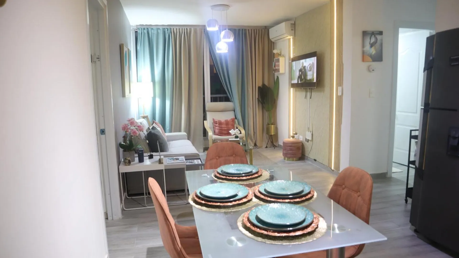 Lovely 3 Bedroom Condo Near Downtown And Foodies Punta Cana