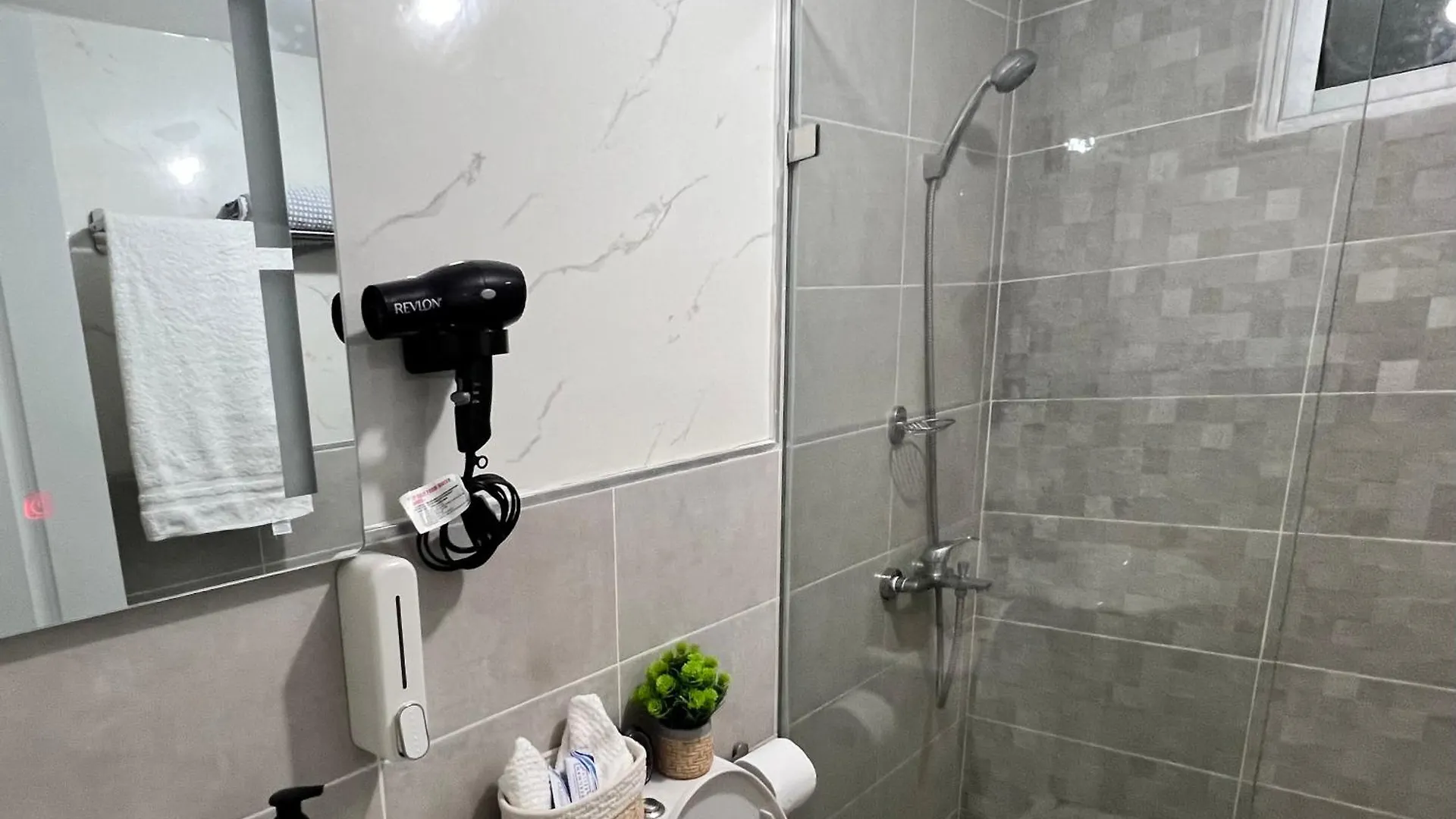 Lovely 3 Bedroom Condo Near Downtown And Foodies Punta Cana